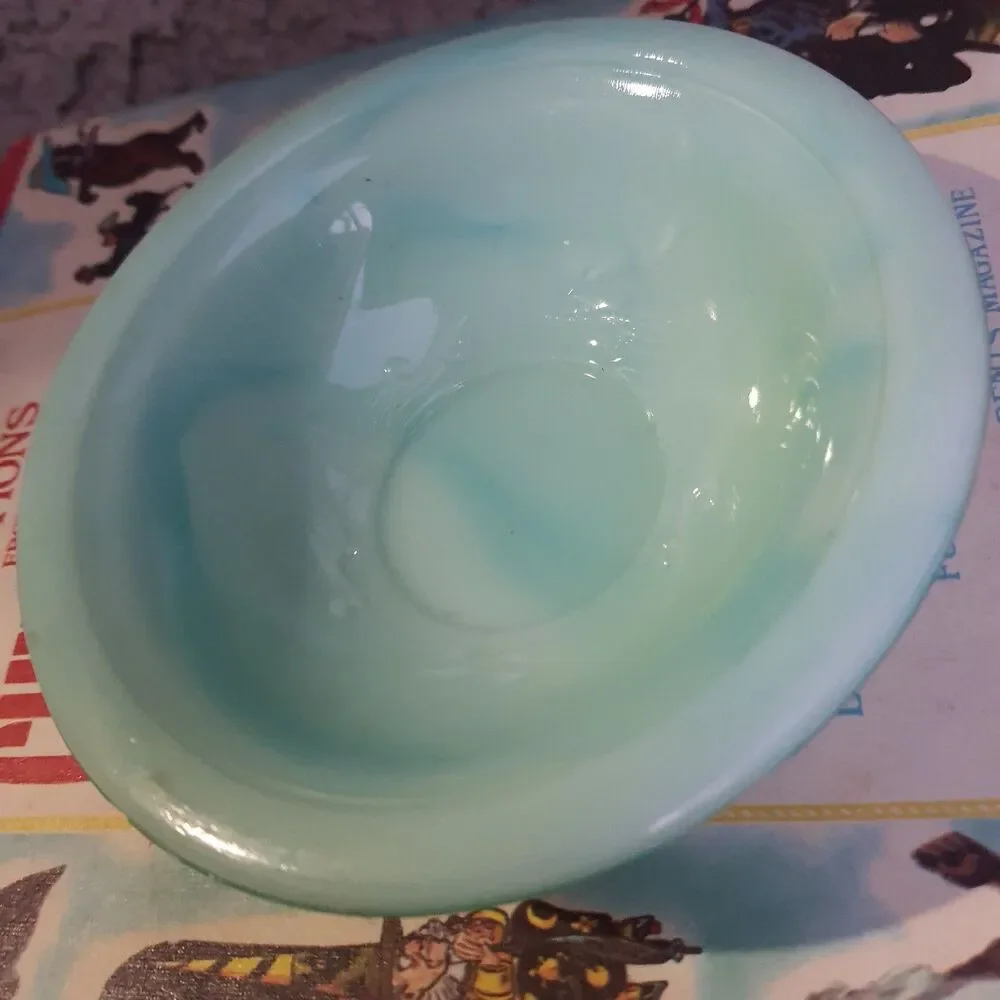 Vintage 70s Avon Skin So Soft Pitcher & Bowl Jadeite color Milk Glass 6'' Empty
